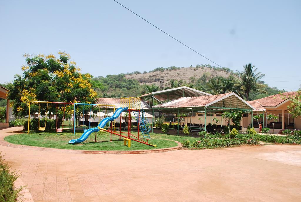 Whispering Woods Resort Lonavla Exterior foto