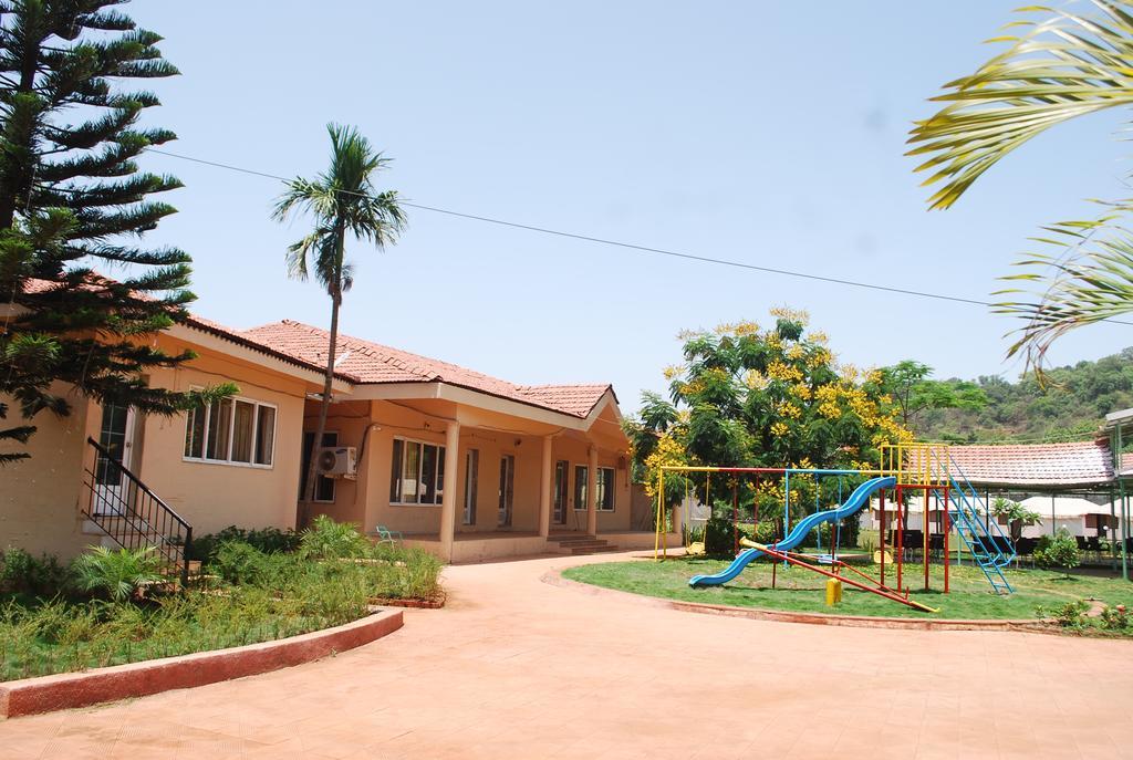 Whispering Woods Resort Lonavla Exterior foto